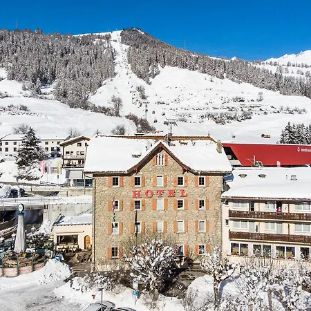 Bellaval Hotel