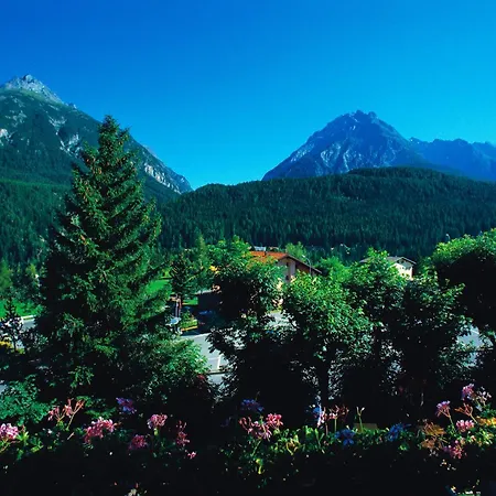 Отель Bellaval 3*