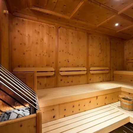 Отель Bellaval Скуоль